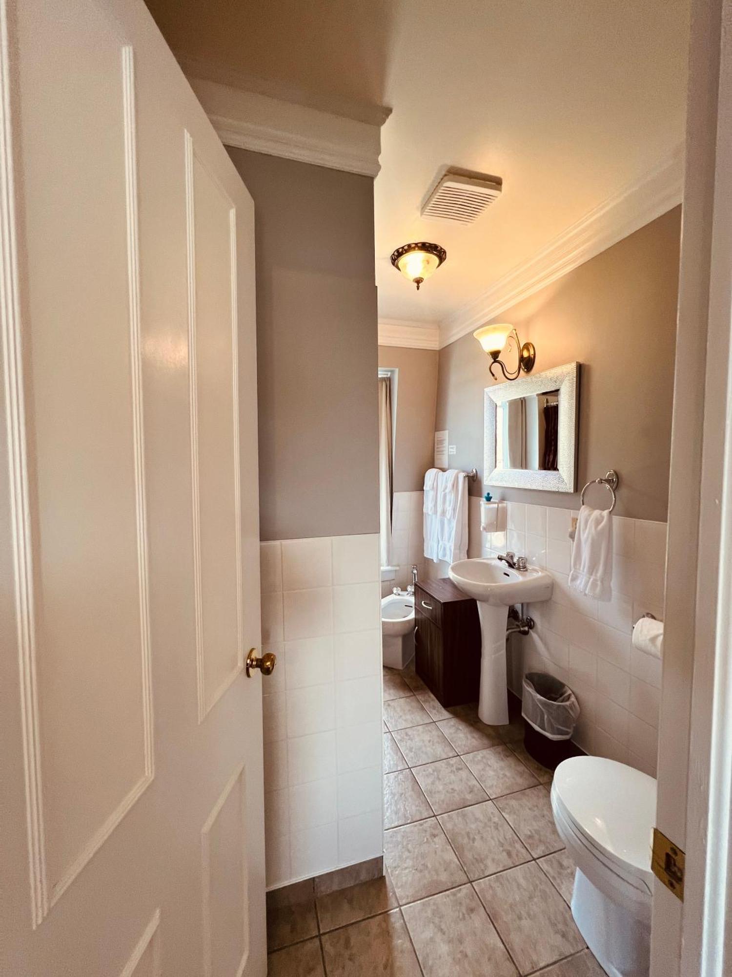 Le Chateau Du Lac Magog Ngoại thất bức ảnh